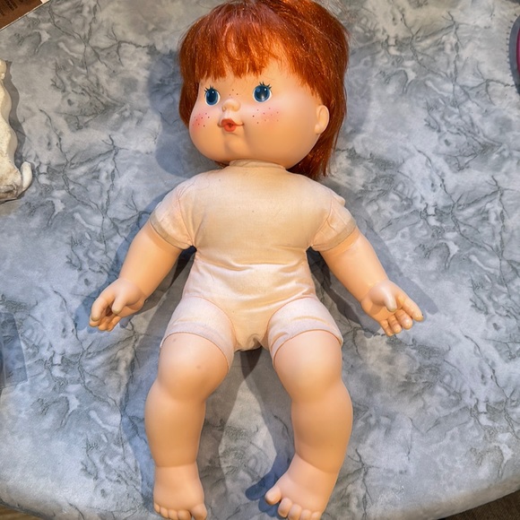 Vintage American Greetings Strawberry Shortcake Blow kiss doll in Original Dress - Picture 1 of 8